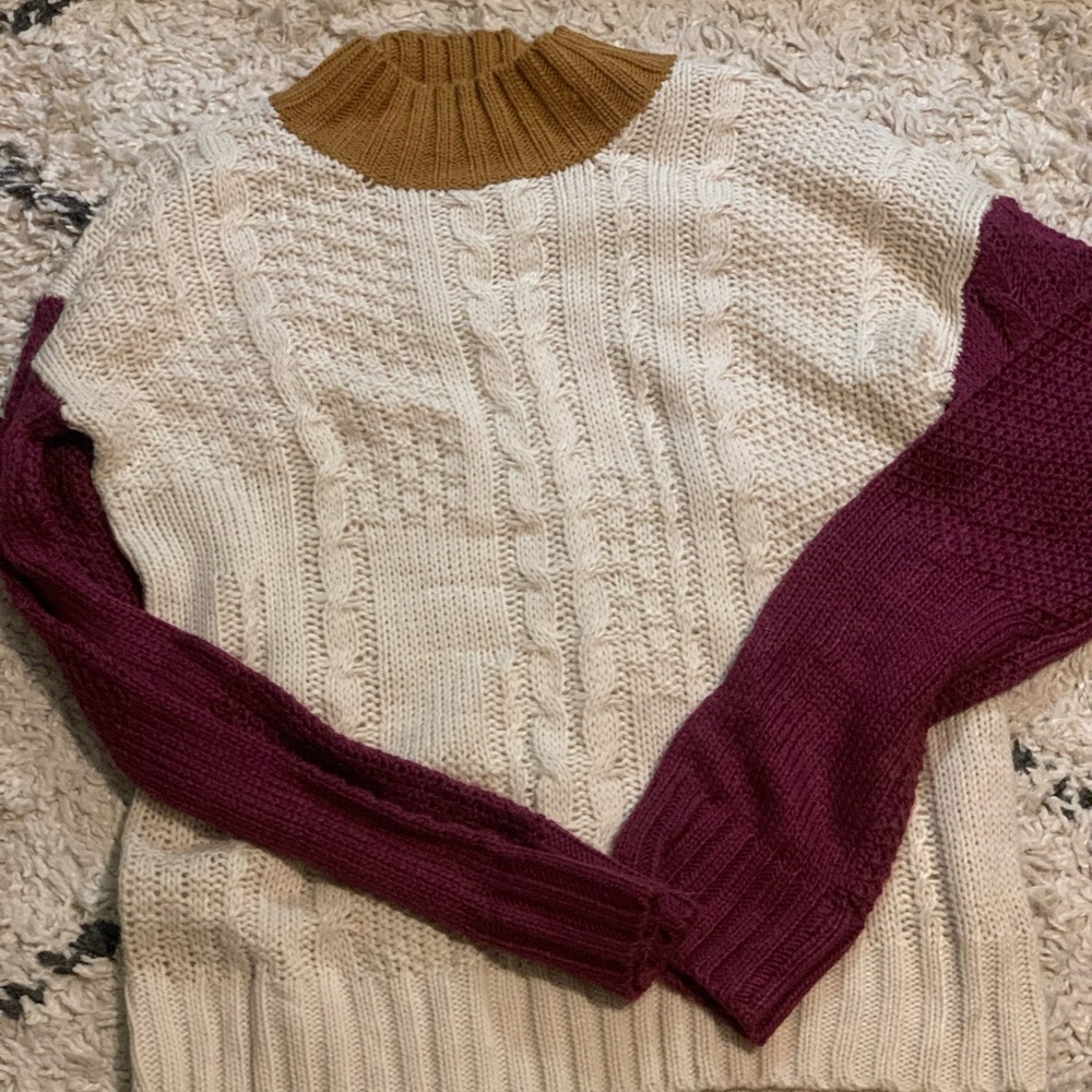 NWOT ROOLEE SWEATER - Picture 4 of 5